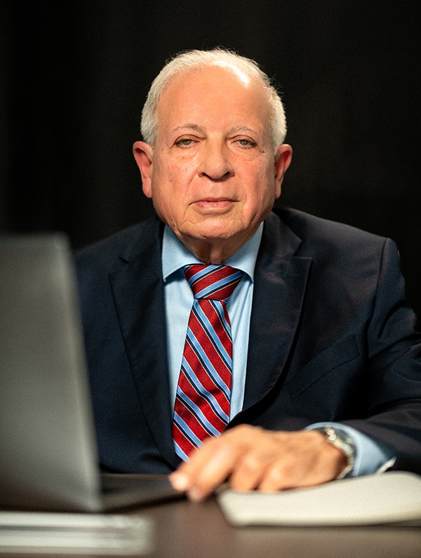 Tomas-Regalado.jpg